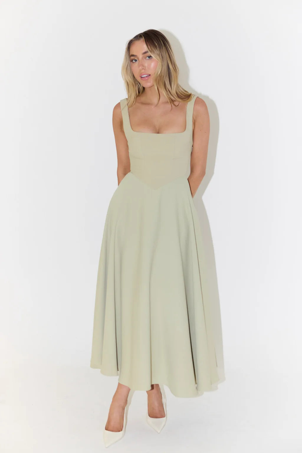 Sophie – Elegant Dress